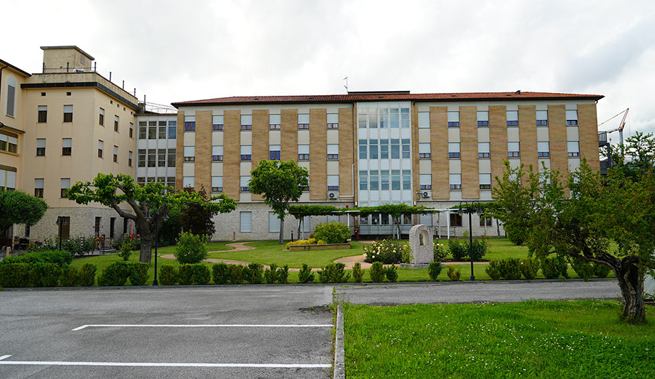 Cormons (GO) - Santuario "Rosa Mistica” e Casa per sorelle anziane