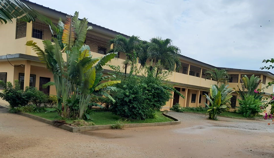 ABIDJAN: Centro sanitario – Scuola Materna