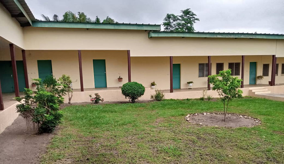Comunità di YAMOUSSOUKRO e KONGOUANOU: Assistenza sanitaria - Centro per minori
